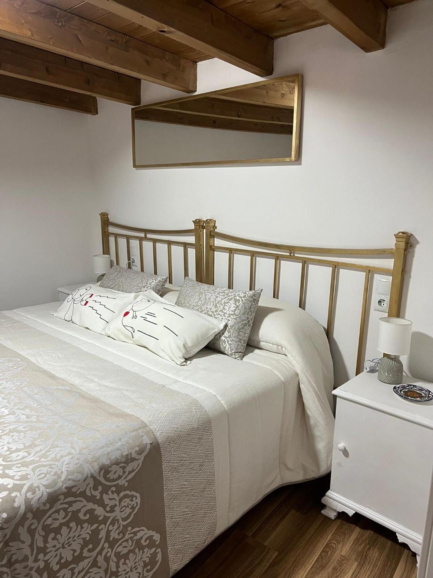 La Golondrina Apartment Candeleda Luaran gambar