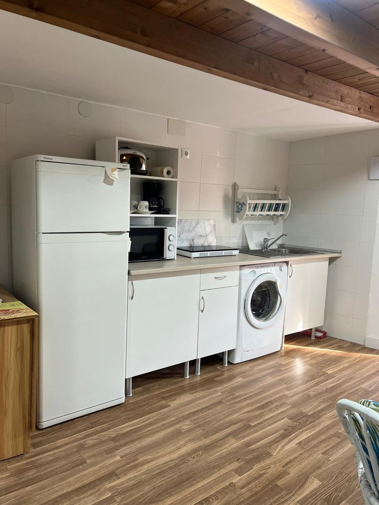La Golondrina Apartment Candeleda Luaran gambar